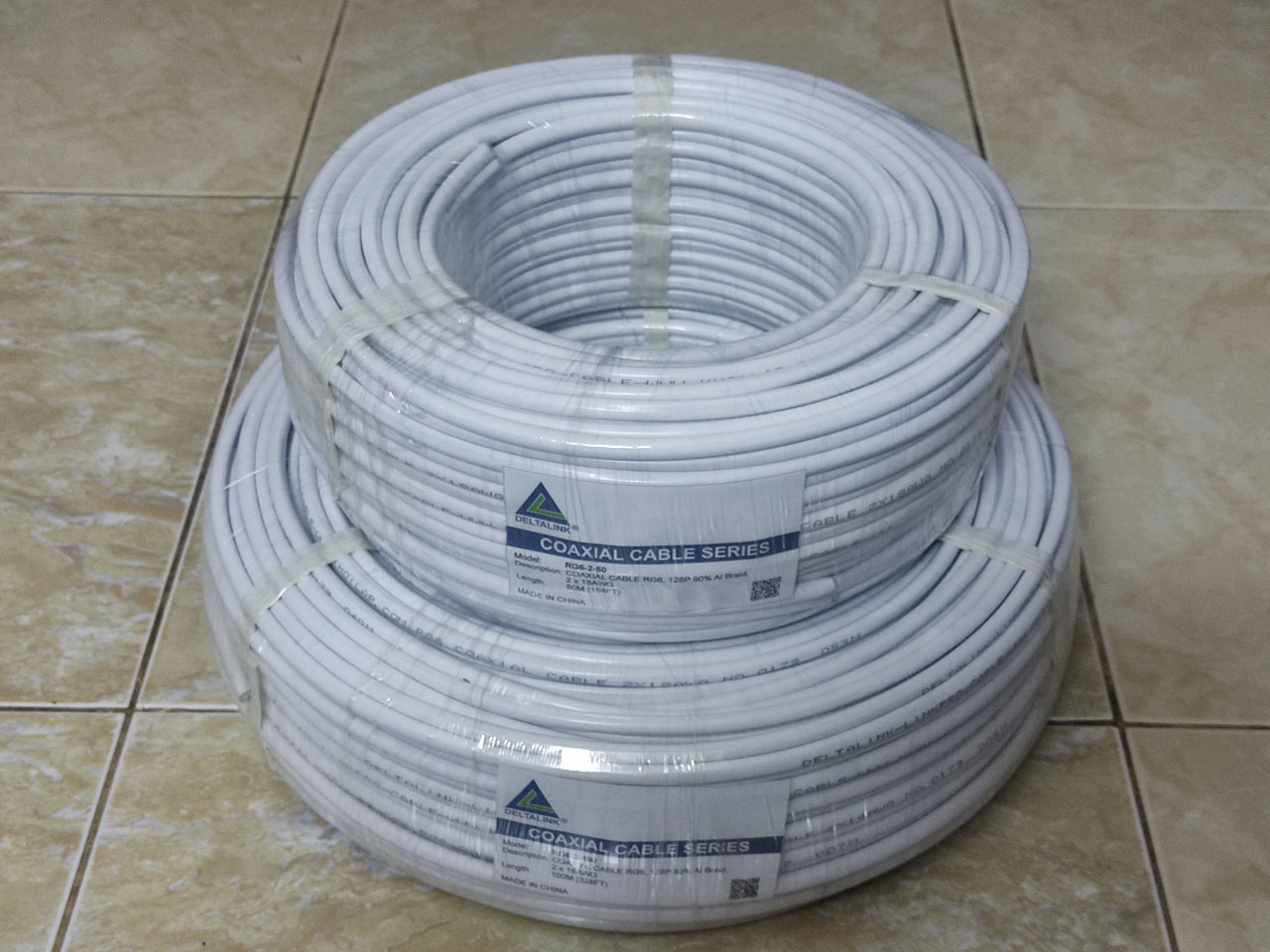 Cáp đồng trục liền nguồn DELTALINK LinkPro Cable 50 Mét