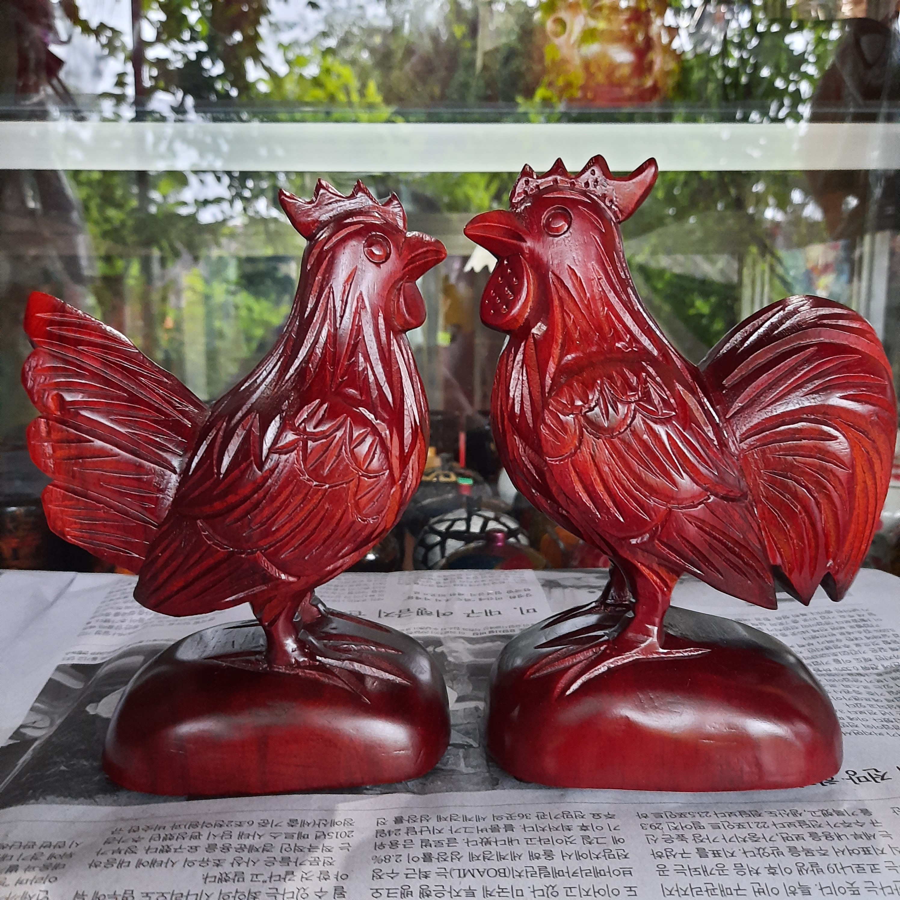 Cặp Tượng Gà Trống Mái Bằng Gỗ - Nghệ Nhân Chế Tác - Gỗ Đỏ