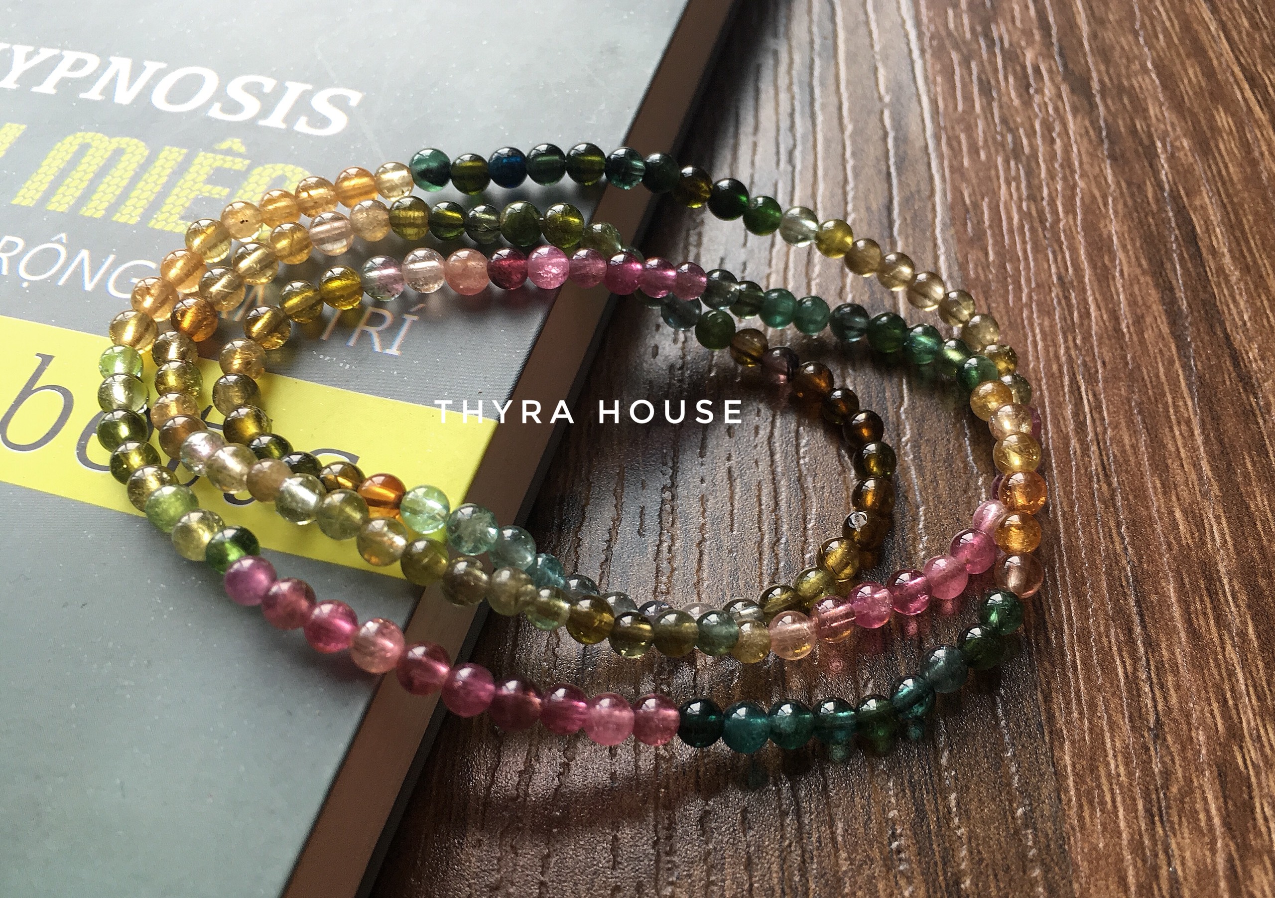 Tourmaline nhí quấn 3 vòng