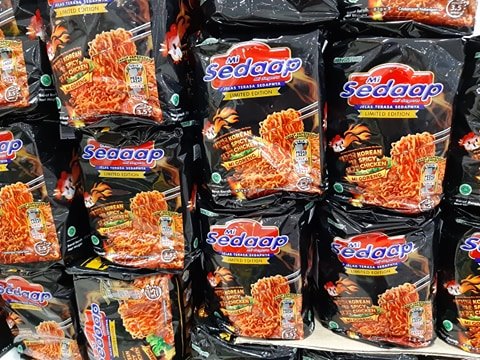 Mì trộn ăn liền Malaysia hiệu Sedaap