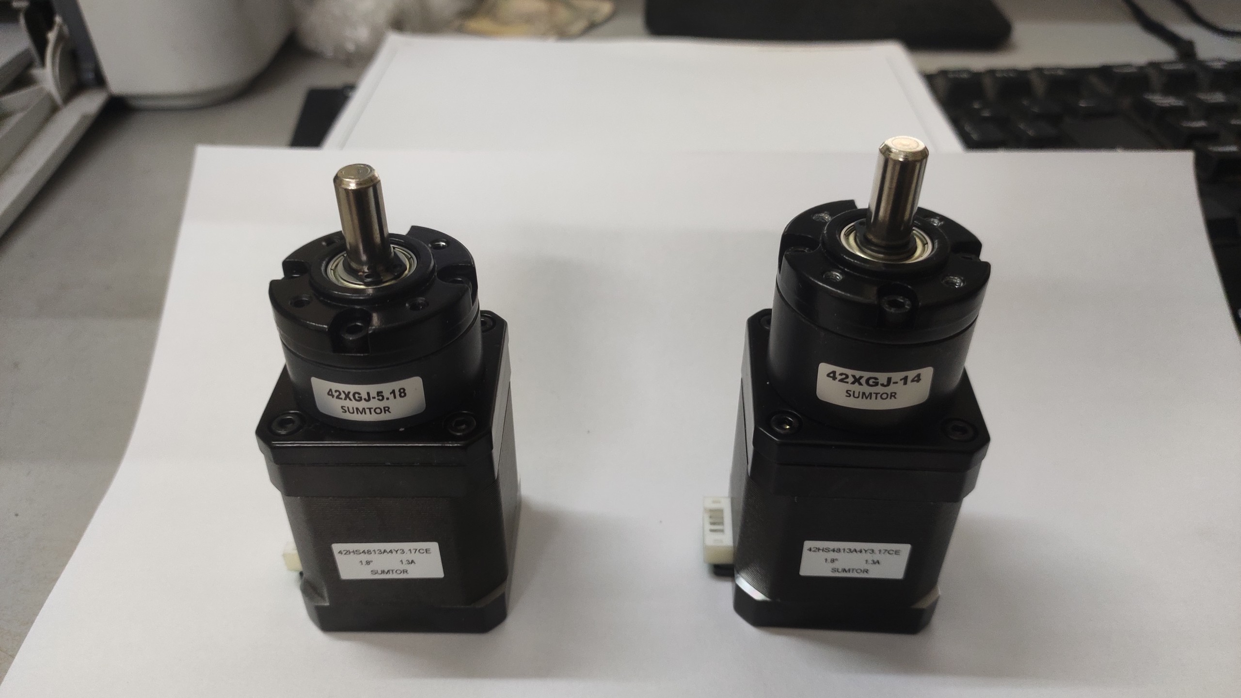 Động cơ có giảm tốc size 42 Sumtor