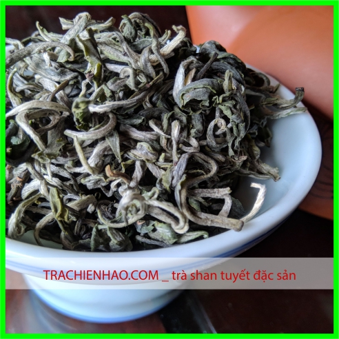 Trà shan tuyết Hà Giang loại thượng phẩm 1 tôm 1 lá. Đảm bảo số 1 Hà Giang( 200g)