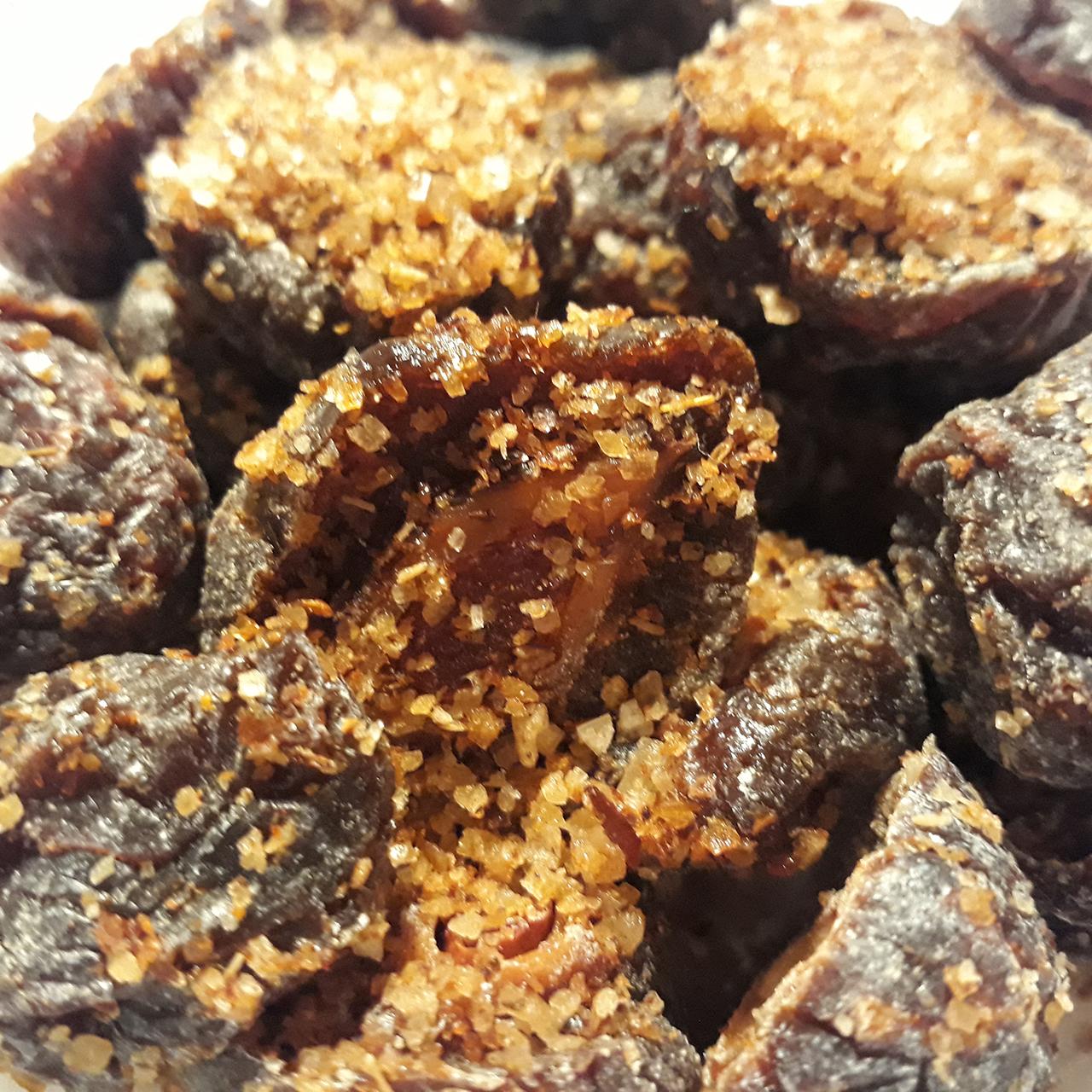 Ô mai mận cơm xào hộp 100g gia truyền Bà Thu nhà trong ngõ phố Bà Triệu, ô mai mận chua chua, giòn giòn món ngon phố cổ Zjnmart