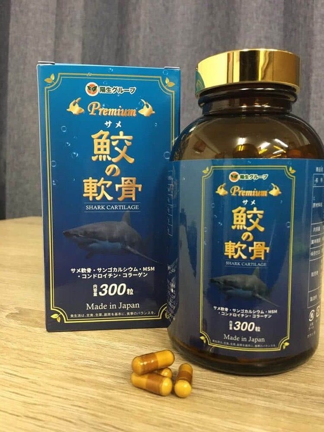 Sụn vi cá mập Nhật Bản Shark Cartilage Premium lọ 300 viên