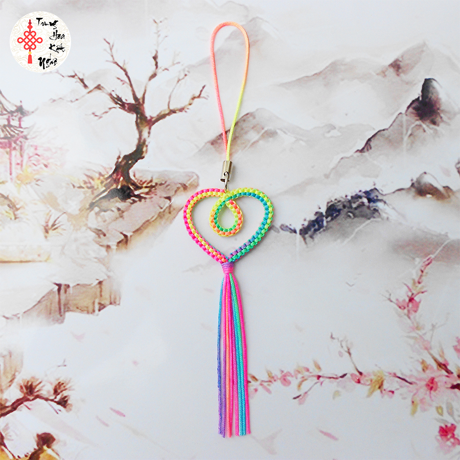 Móc khóa thắt dây nghệ thuật hình trái tim nhiều màu