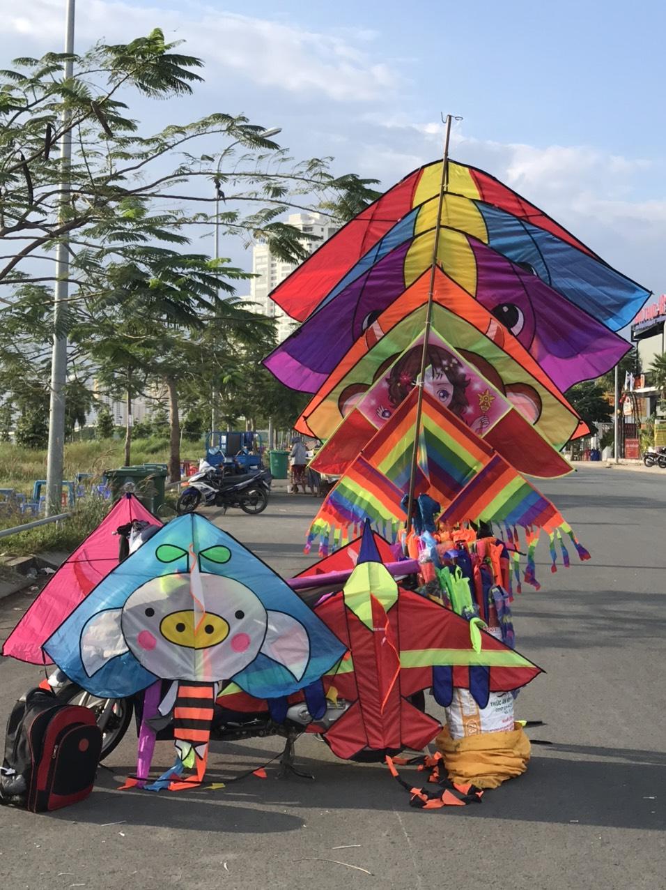 [HCM]KITES - Diều hình bươm bướm (Tặng tay cầm thả diều 100 mét dây )