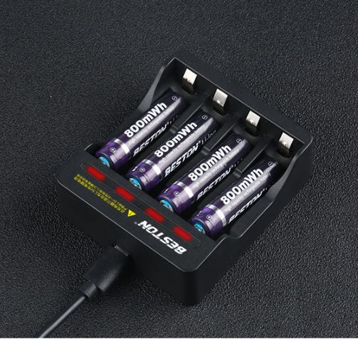Combo 4 Pin sạc AAA chuẩn 1.5V 800mWh kèm bộ sạc nhanh Beston M7011 tự ngắt khi đầy hàng cao cấp