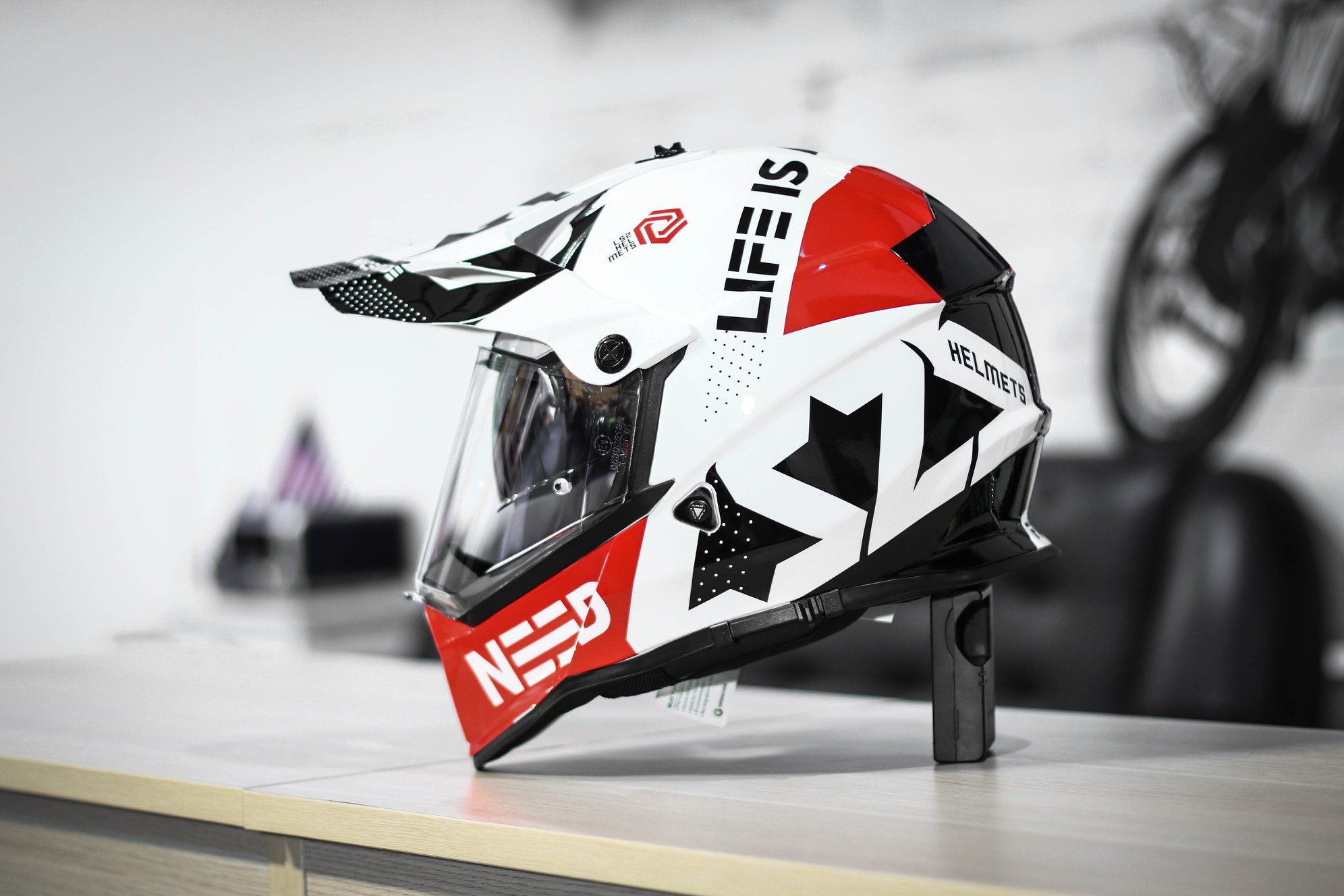 Mũ bảo hiểm fullface ls2 mx436 2 kính dual sport