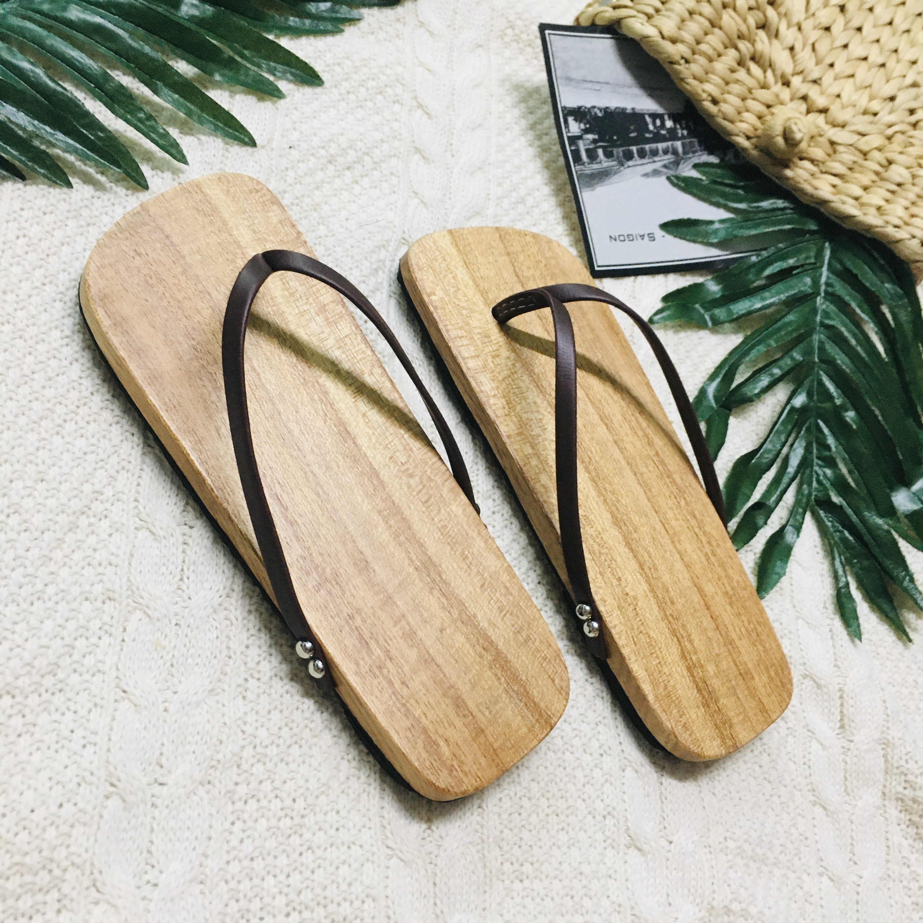 [HCM]GUỐC GỖ QUAI KẸP ĐẾ VUÔNG BO TRÒN