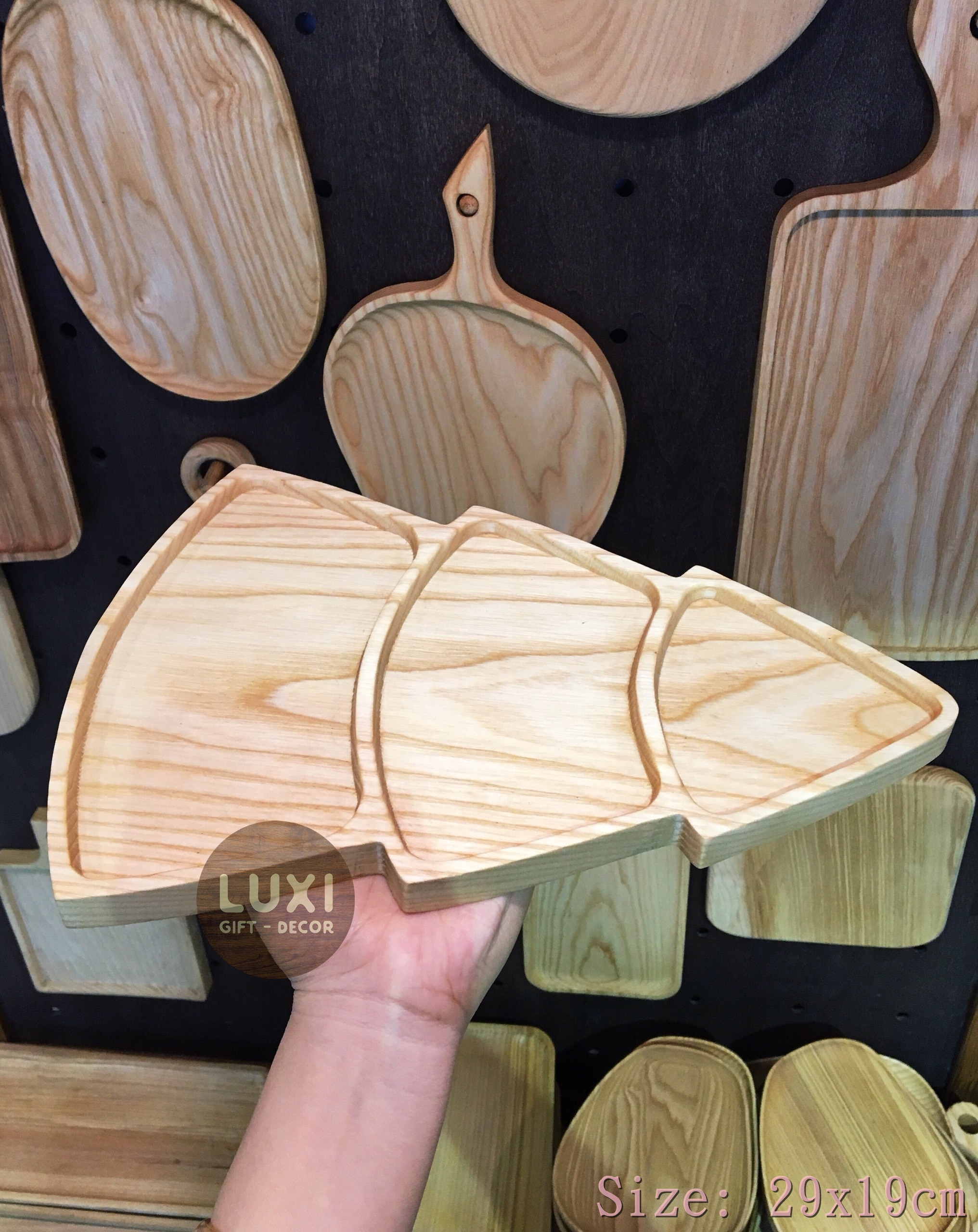 Khay - Thớt gỗ hình cây thông LUXI decor 29 (KT: 29x19cm)