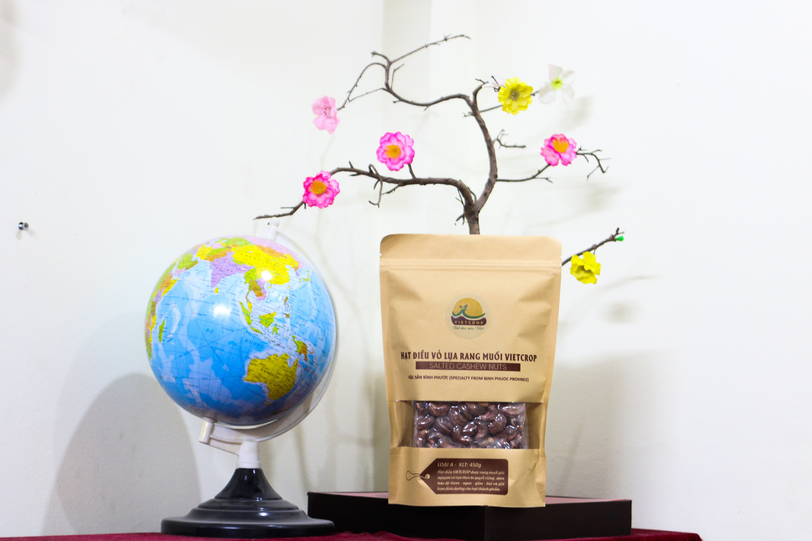 Hạt điều vỏ lụa rang muối vietcrop - túi kraft zip 450g