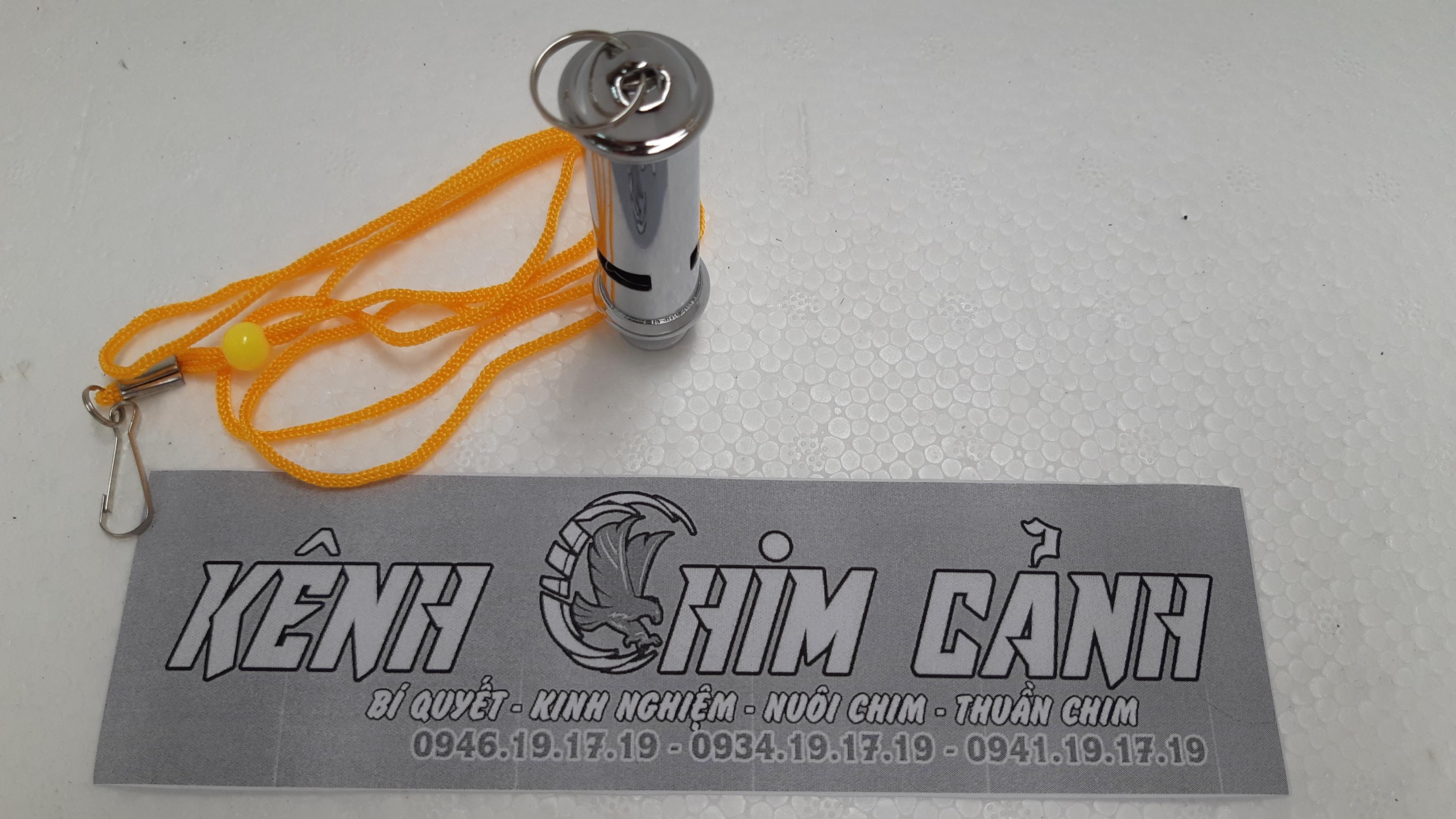 còi huấn luyện chim săn mồi s2