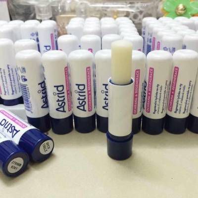 Son dưỡng mỡ hươu 47-4.8g Astrid| (séc) vỏ trắng, cam kết hàng đúng mô tả, chất lượng đảm bảo an toàn đến sức khỏe người sử dụng