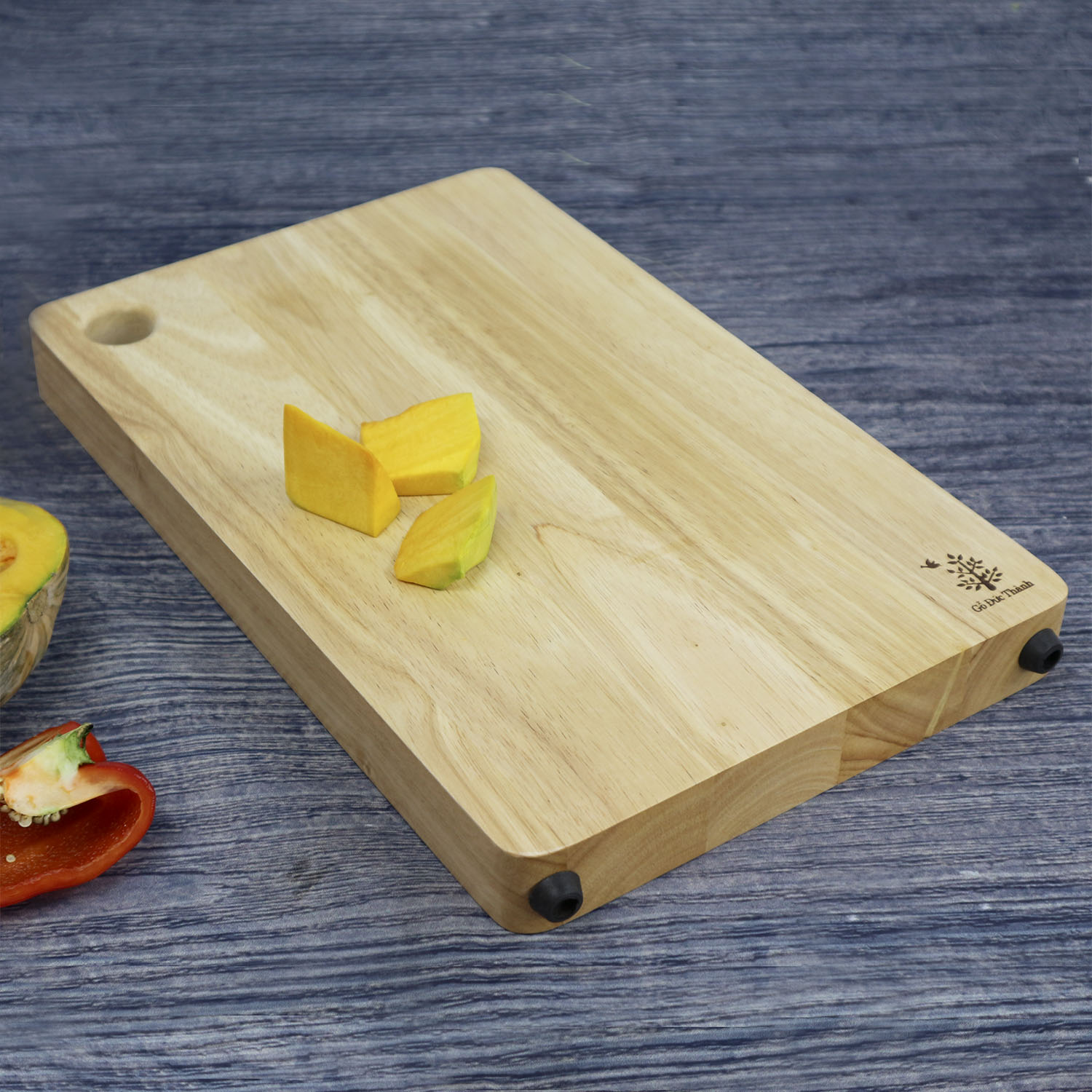 Thớt gỗ chữ nhật  có lỗ treo - size nhỏ - Gỗ Đức Thành - 06471