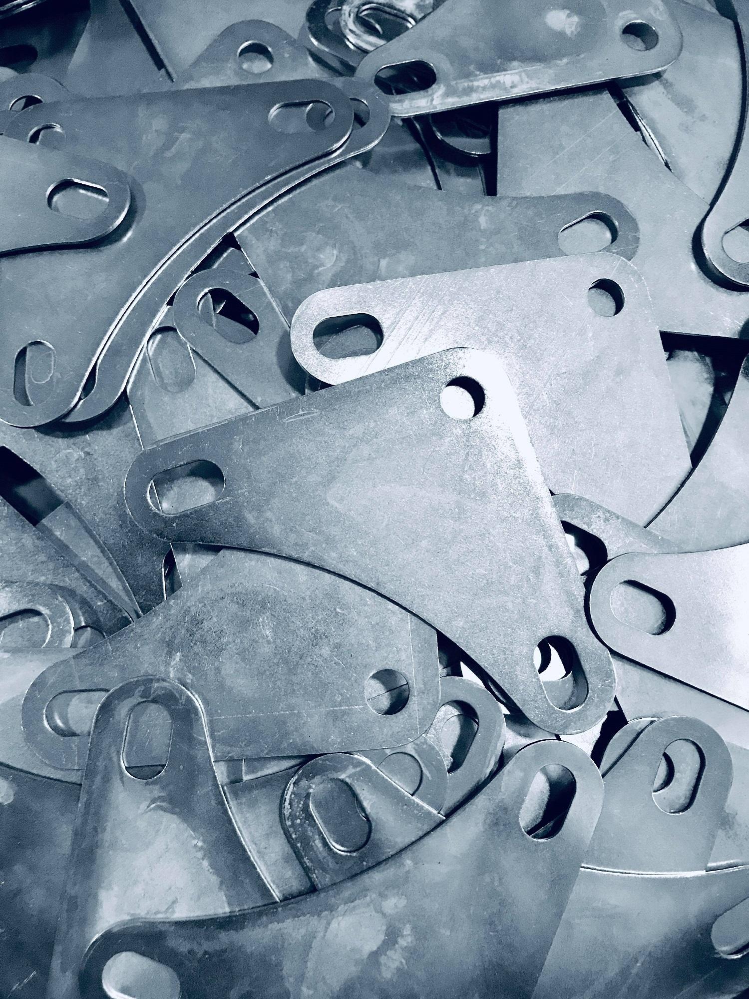 [Bass kệ] bass kệ, kê góc cho sắt V lỗ lắp ráp kệ sắt V lỗ đa năng