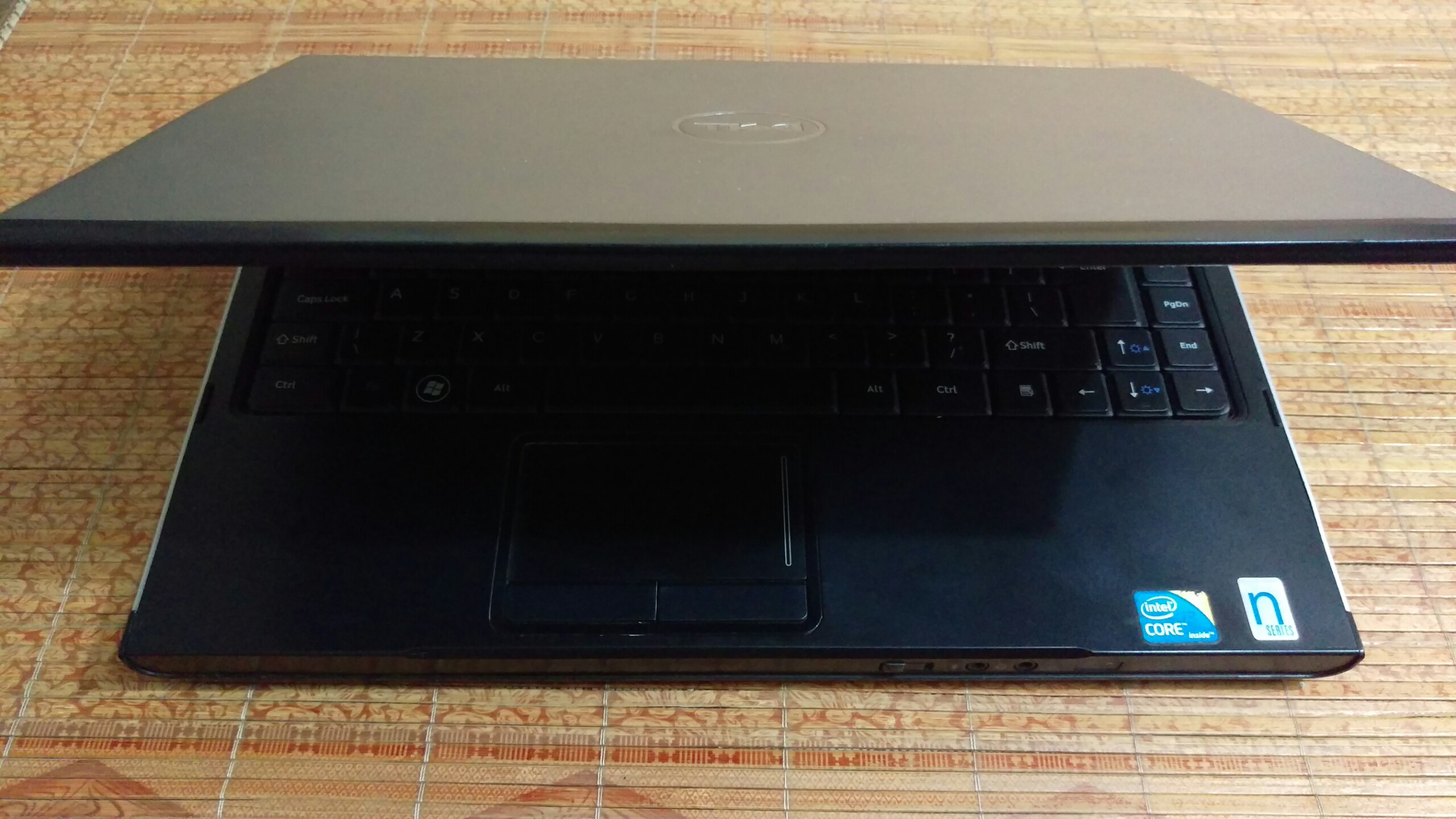 Laptop Dell Vostro V34 / Intel Core i5 ~ 2.6Ghz / Ram 4G / HDD 500G / Windows 10 Pro / Tặng kèm chuột + lót chuột