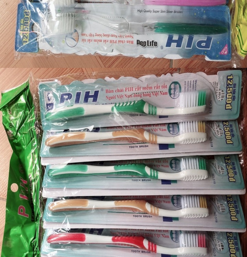 Bàn Chải Dánh Răng Vỉ 12 Chiếc