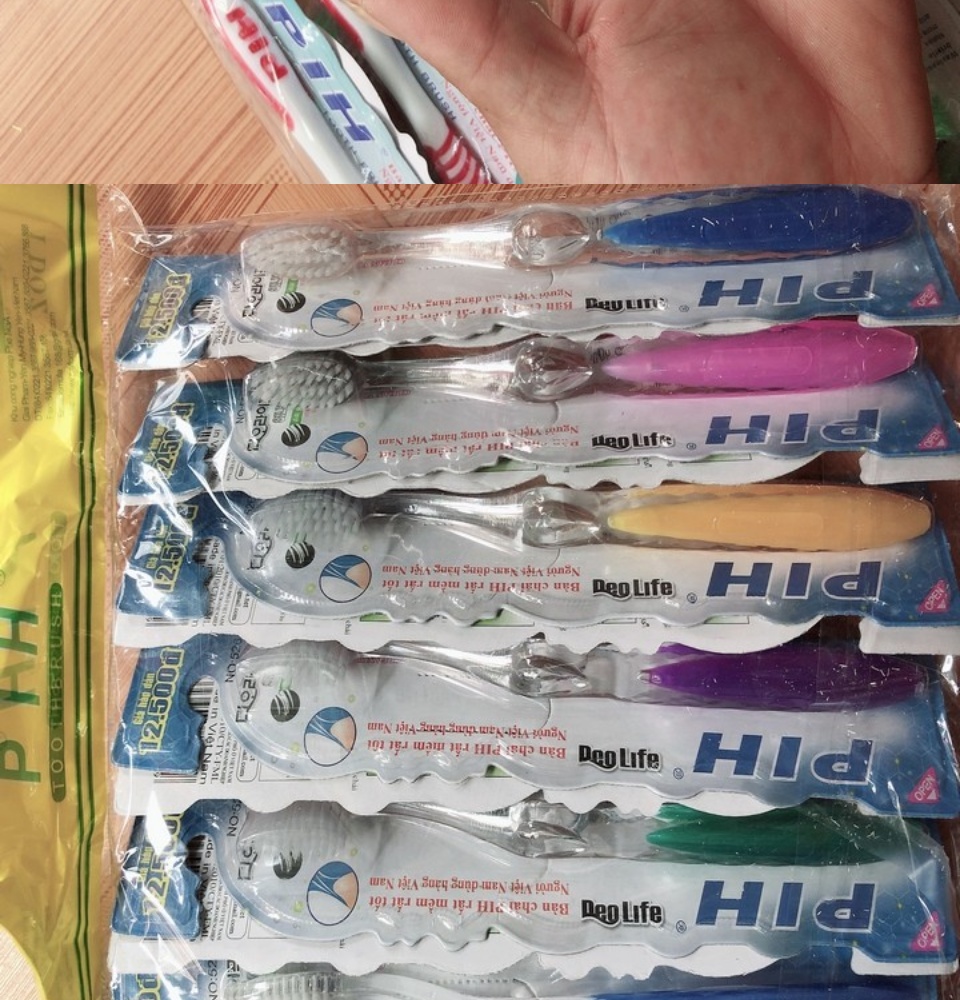 Bàn Chải Dánh Răng Vỉ 12 Chiếc