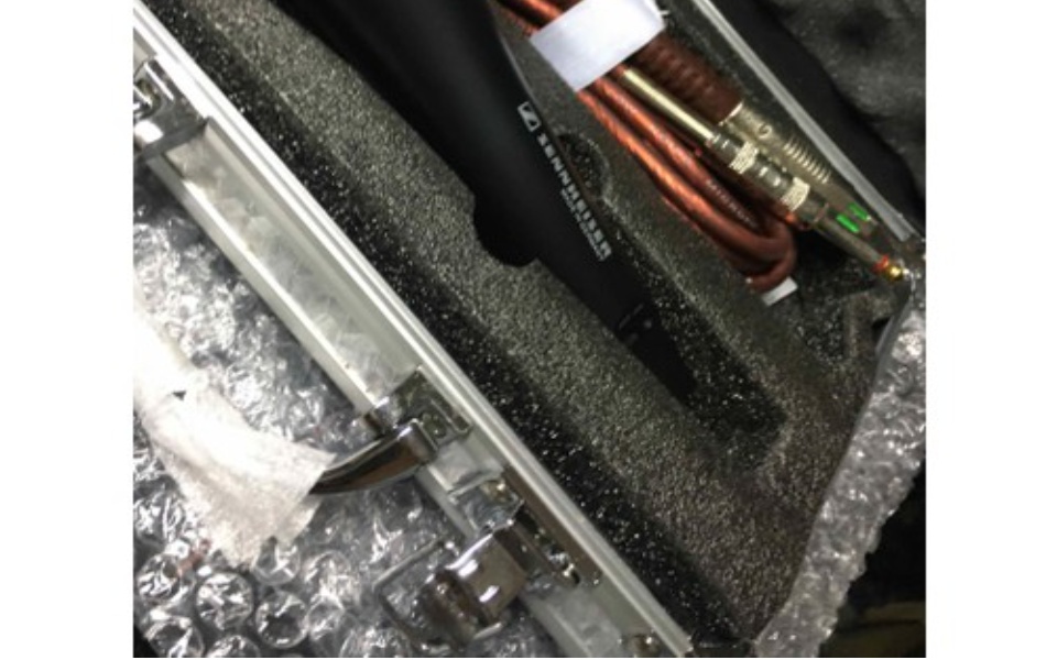 Micro Karaoke Có Dây Sennheiser 838 Ii-S Hộp Nhôm Cao Cấp Dải Bass Mượt Mà