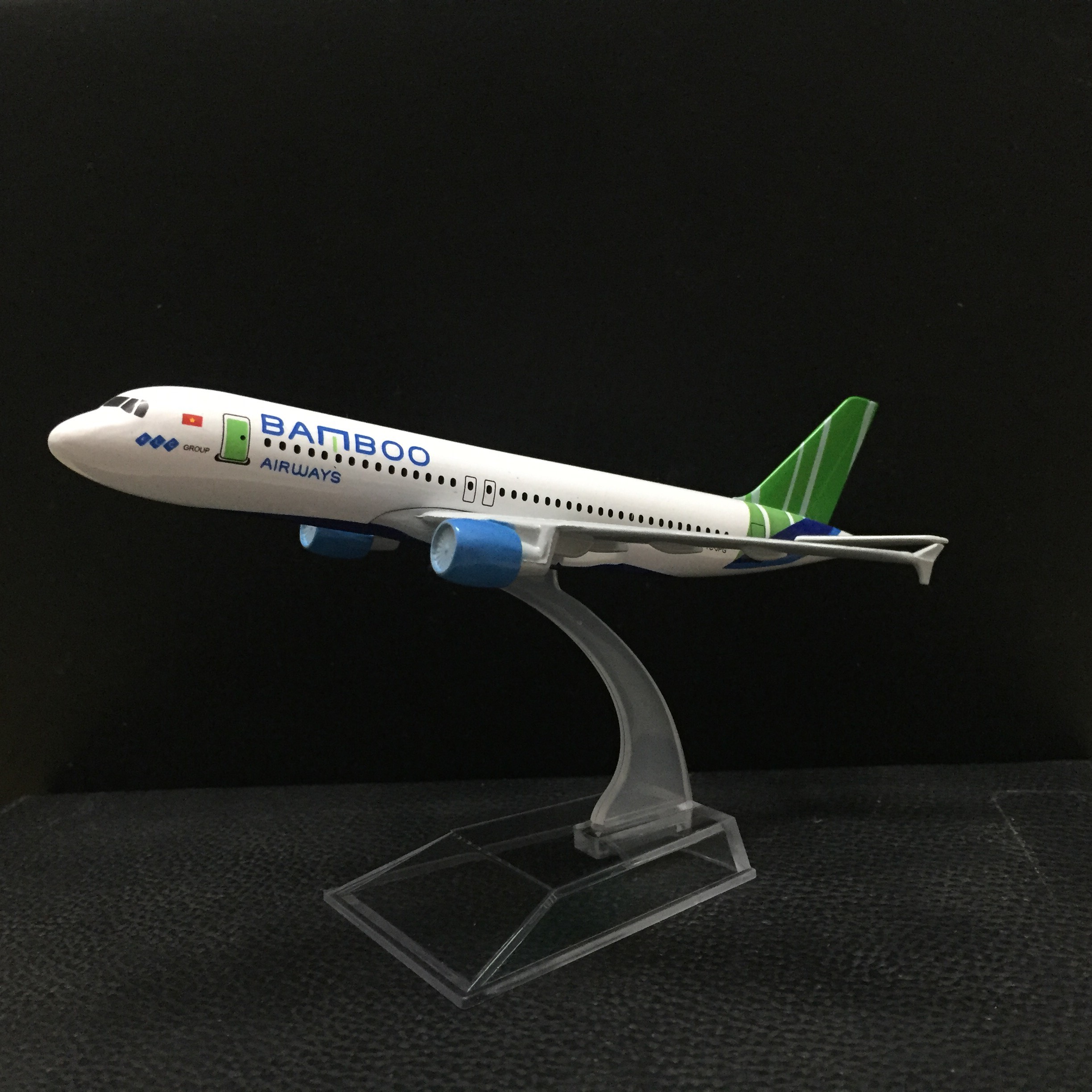 Sản xuất mô hình máy bay Bamboo airways  Quảng Cáo Phương Tiến