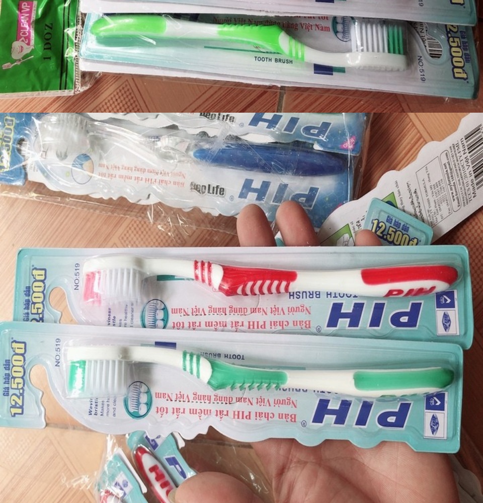 Bàn Chải Dánh Răng Vỉ 12 Chiếc