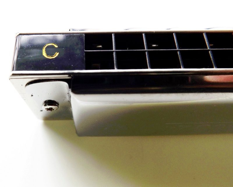 Kèn harmonicakèn Kèn harmonica Tremolo Swan Senior key C kèm hộp và bao nhung -