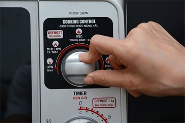 Máy lò vi sóng R-20A1(S)VN chính hãng, giá tốt