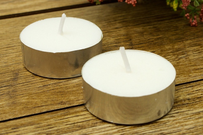 khuyen mai hop nen tealight gia re