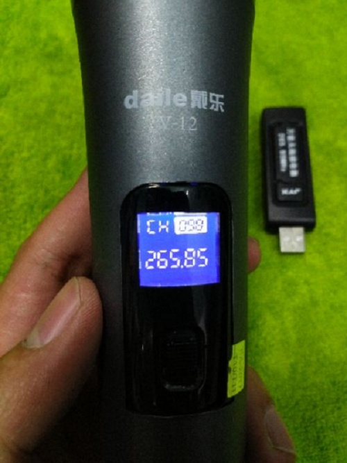 Mic Không dây Daile V12 cho Loa Bluetooth Karaoke - Loa Kéo Mini 8