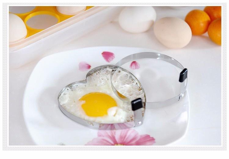 Khay chiên trứng trái tim và ngôi sao